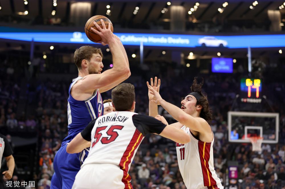 出了一张 出了一张